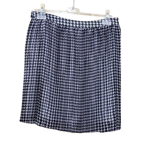 Modcloth black/white micro pleated houndstooth chiffon skirt, medium, flowy - Picture 2 of 4